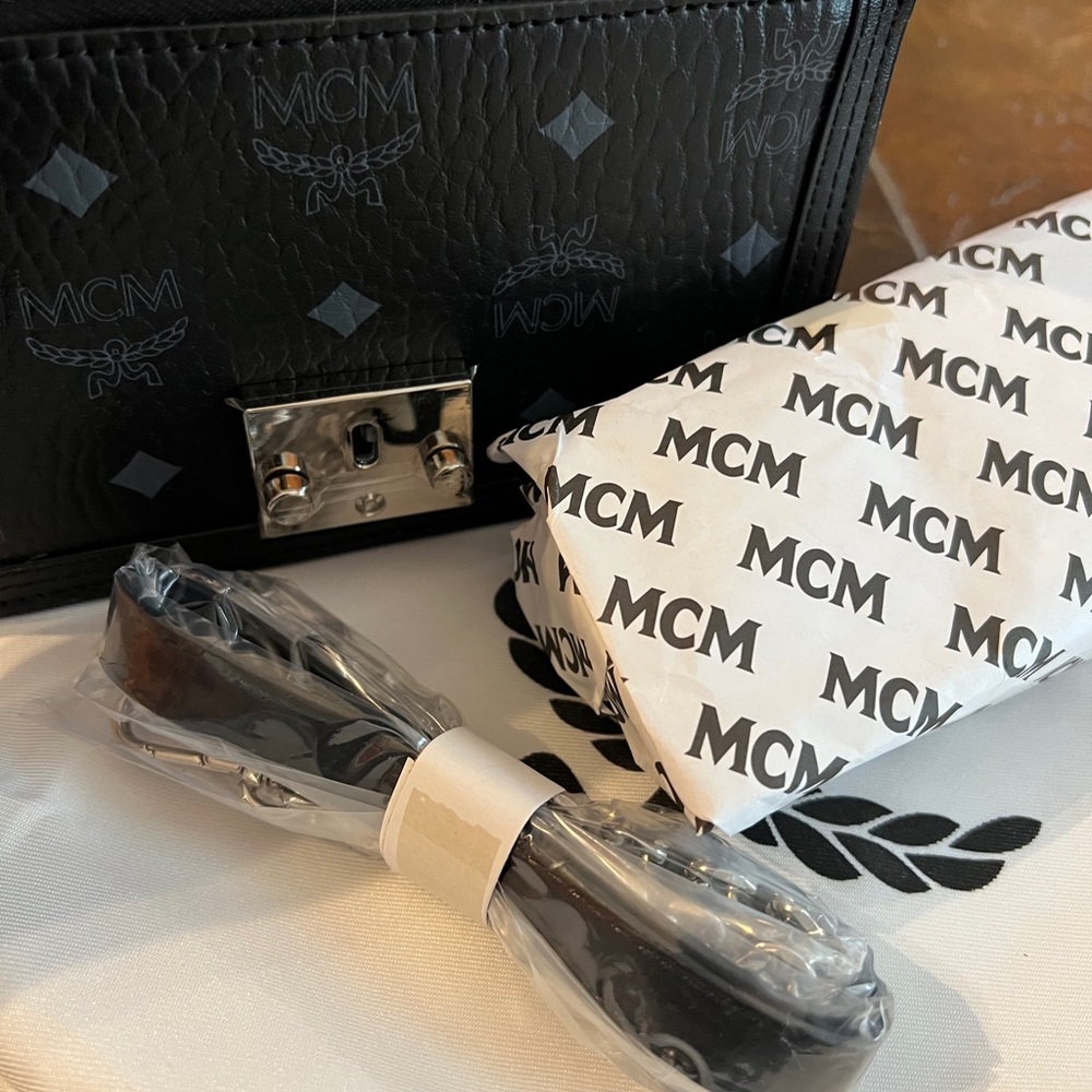 MCM Gretl Mini Visetos Monogram Crossbody Bag NWOT - Picture 5 of 11